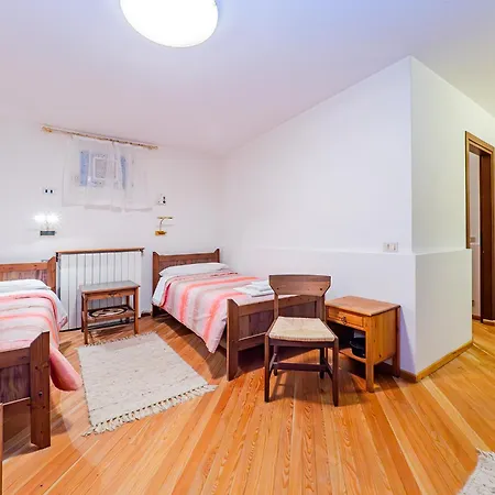 Residenza Vecchio Molo Apartment